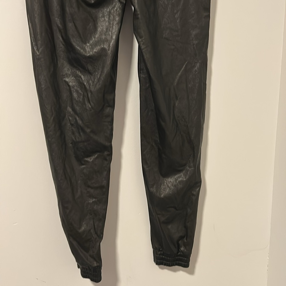 NWT Spanx Leather Like Jogger Color Noir Size Small - Picture 6 of 6